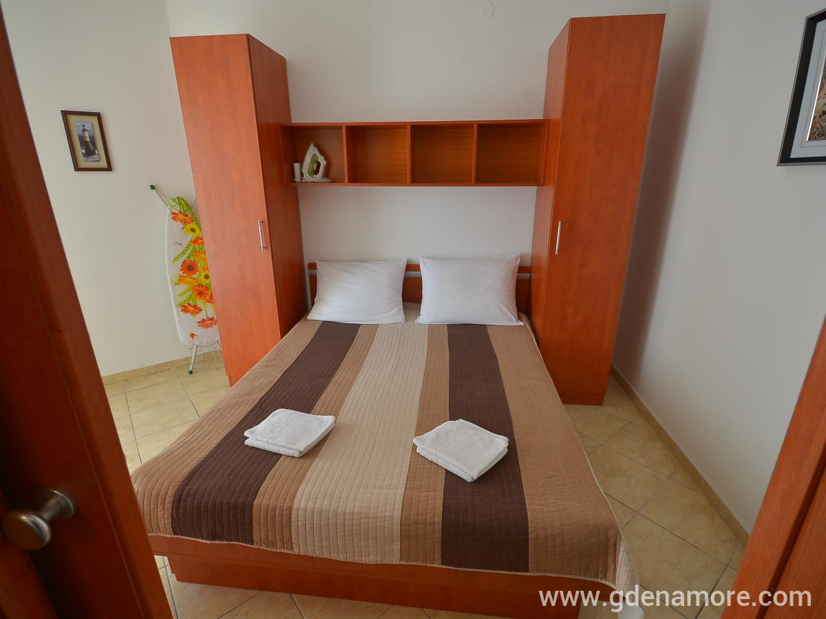 Braca Vojvodic apartamentos, alojamiento privado en Djenović, Montenegro - 000_4127