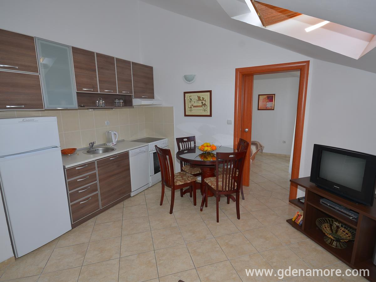 Braca Vojvodic apartamentos, alojamiento privado en Djenović, Montenegro - 000_4144