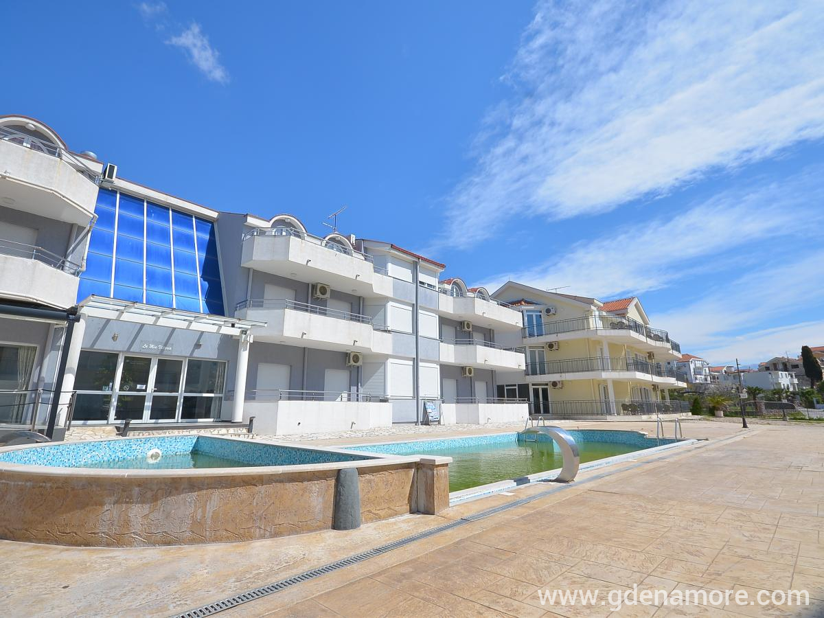 Braca Vojvodic apartamentos, alojamiento privado en Djenović, Montenegro - 000_4179